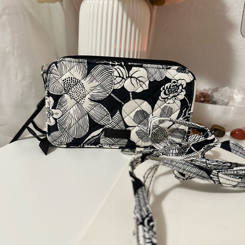 Vera Bradley RFID all in one crossbody